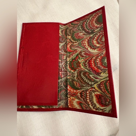 Dooney & Bourke Trifold Wallet Cherry Red Leather Vintage Y2K Paisley interior - Picture 7 of 10